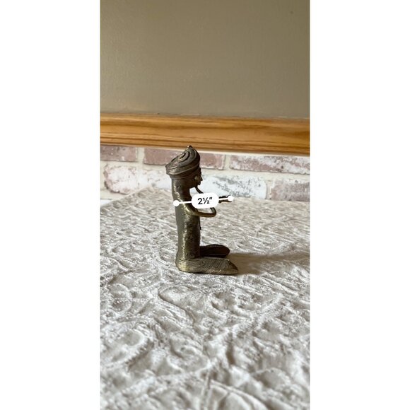 Brass Indian Musician Figurine Playing Flute Intricate Details & Antique Finish - Picture 13 of 13